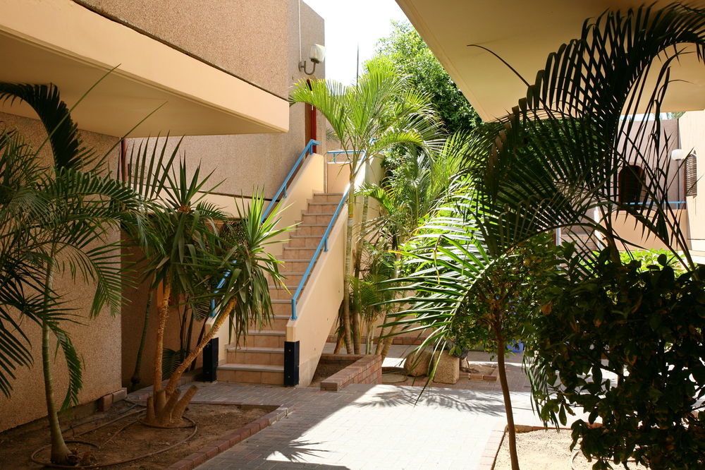 Apartment Club In